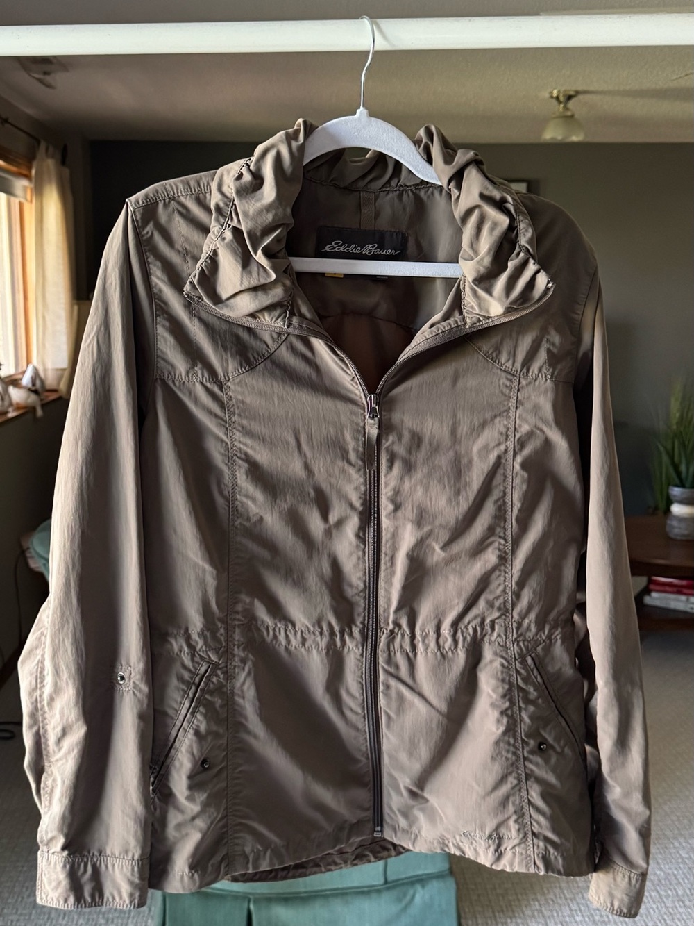 Eddie Bauer Women's Utility Jacket — Taupe Brown